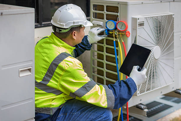Professional Heat Pump Repair technician working in Richfield, NC